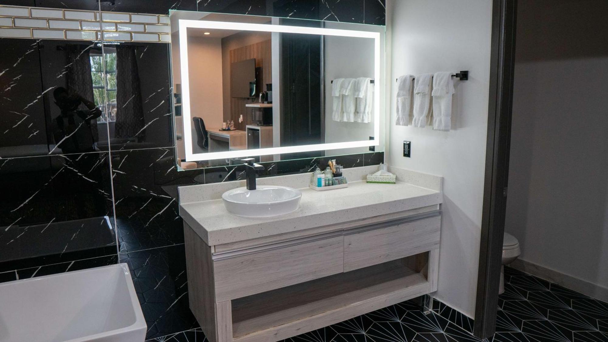 Surestay Hotel By Best Western Houston Southeast South Houston Dış mekan fotoğraf